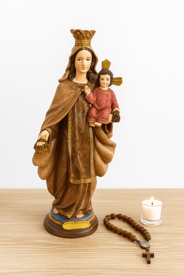 Virgen del Carmen de 40 cm Hecha a Mano: Belleza y Devoción Artesanal
